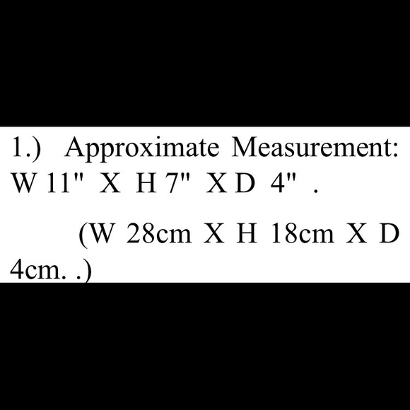 NWOT! Authentic Gucci cosmetic bag. - Picture 14 of 14